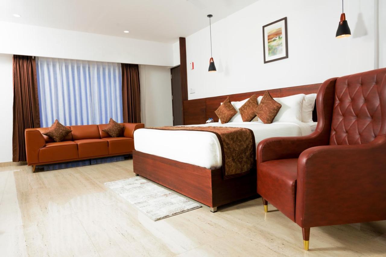 The Runway Hotel Kochi Extérieur photo